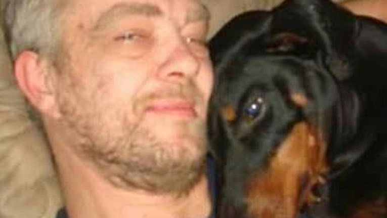 Umro Karlovčanin koji nije htio u bolnicu jer nije imao kome ostaviti svog psa