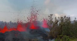 Nakon erupcije vulkana rijeka lave teče otokom na Havajima