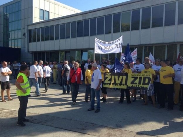 Veliki prosvjed u Šibeniku: Radnici TLM-a traže odlazak vlasnika