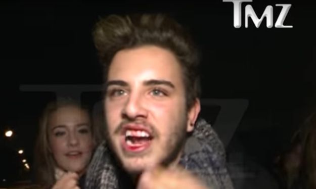 POGLEDAJTE VIDEO Justin Bieber pogodio fana šakom i raskrvario ga