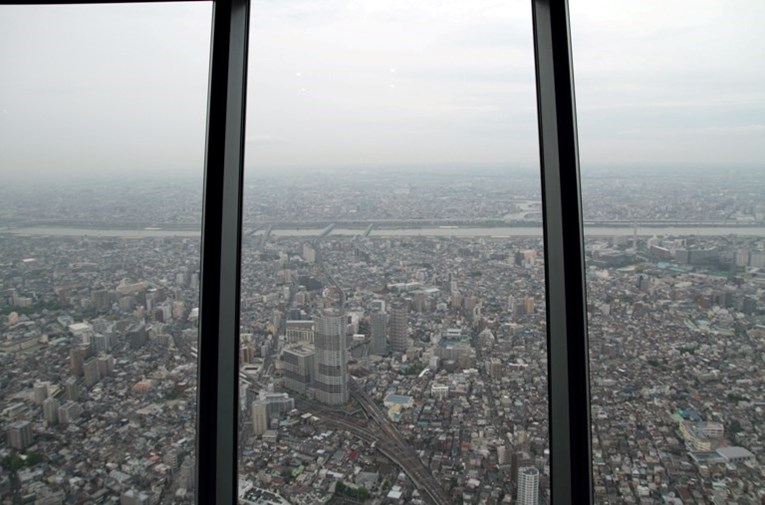 Lažna uzbuna o razornom potresu izazvala paniku u Tokiju
