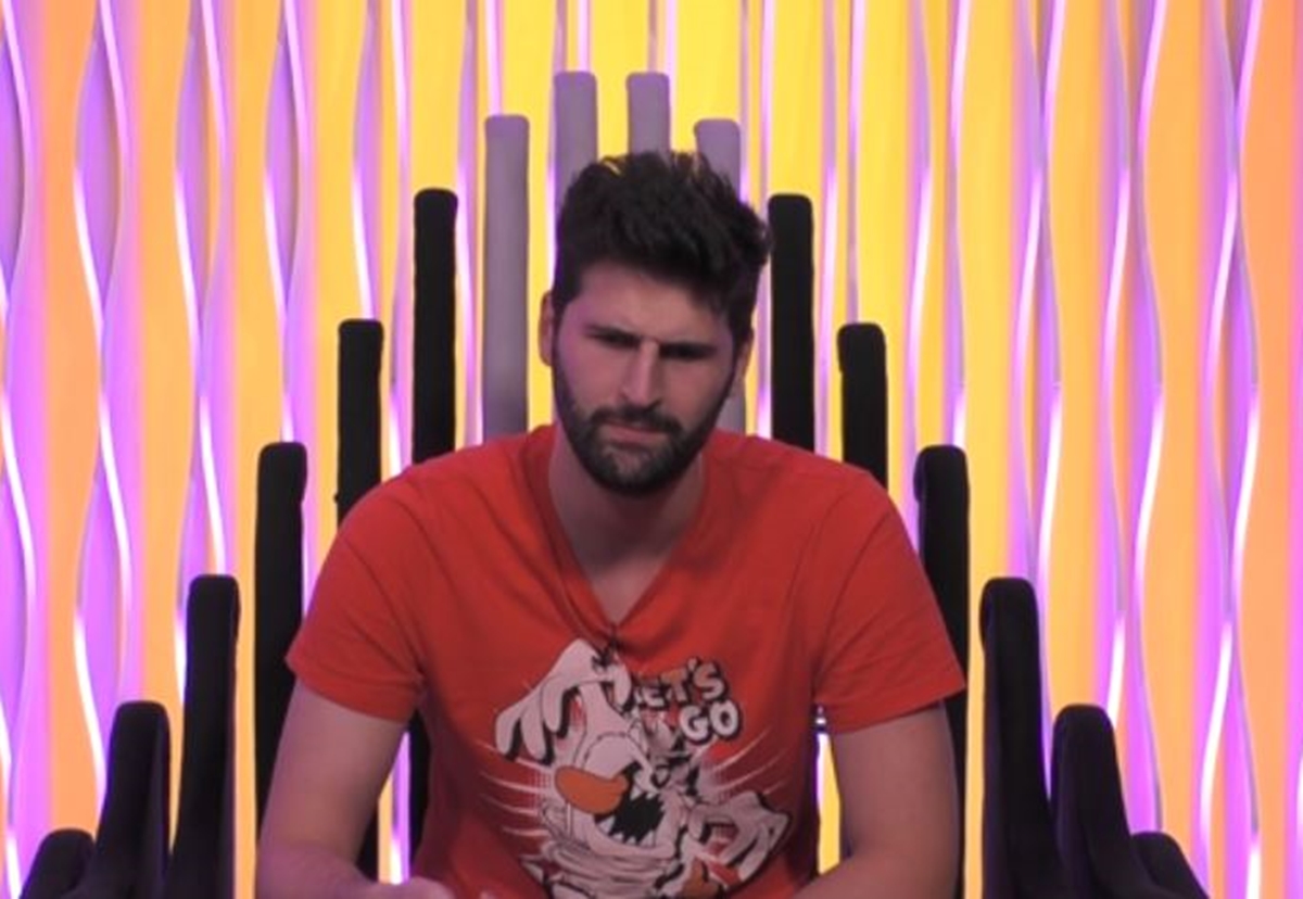 Tomu u tajnoj kući dočekala još jedna tajanstvena djevojka