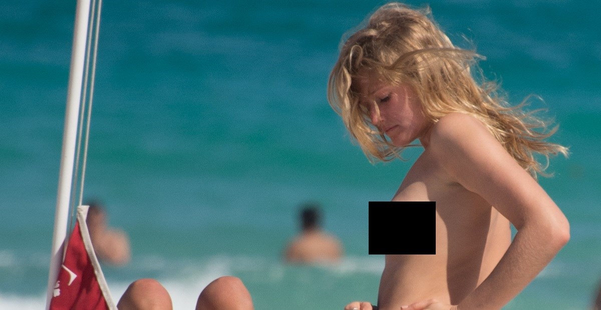 Cure bez grudnjaka: DiCaprijeva bivša cura u toplesu se druškala s frendicom