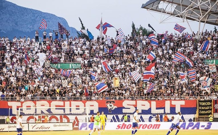 KRCATI POLJUD ČEKA DANCE Hajduk prodao preko 25 tisuća karata