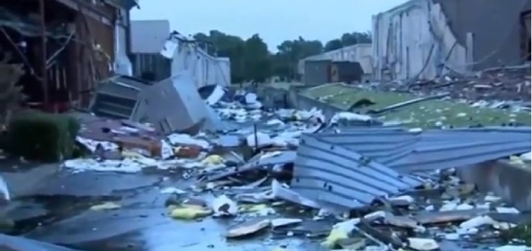 VIDEO Ogromne oluje, poplave i tornado poharali Tulsu, najmanje 26 ozlijeđenih