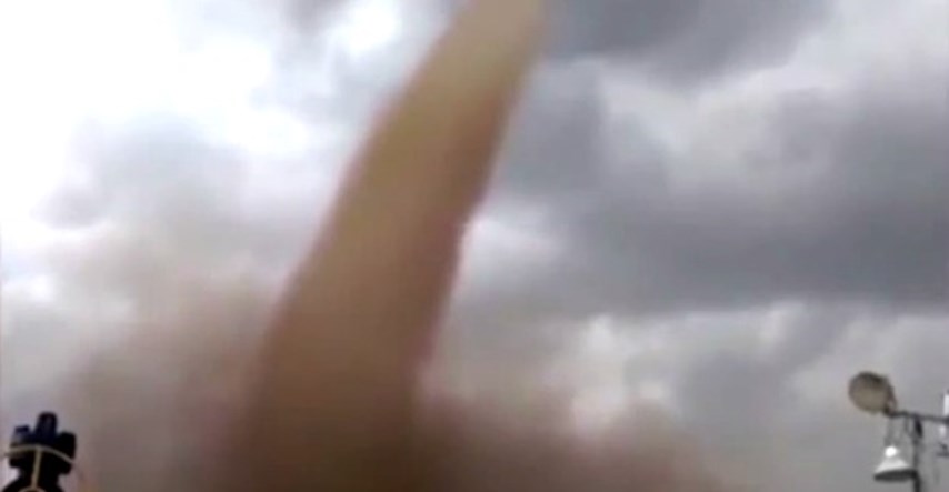 Snimio zastrašujući tornado iz nevjerojatne blizine