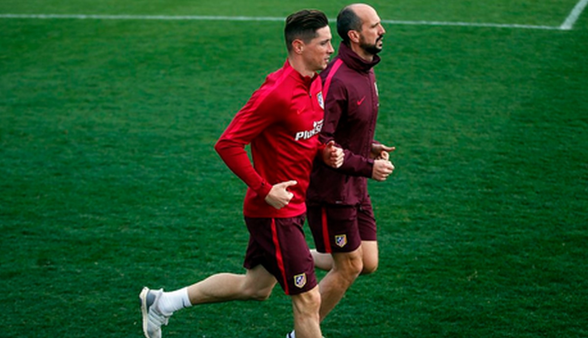 Torres se vratio na trening pet dana nakon što su mu suigrači spasili život