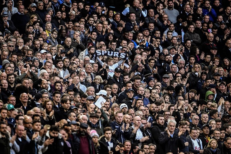Gađali navijače West Hama urinom, Tottenham ih doživotno izbacio