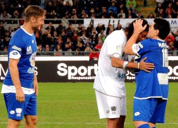 Ronaldinho je veći od Pape, Maradone i Tottija