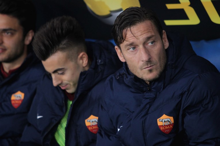Spallettijev šamar Tottiju razbjesnio pola Italije: "Da mogu vratiti vrijeme, ne bih došao u Romu"