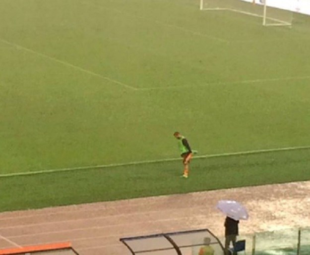 FOTO  Ova fotografija pokazuje zbog čega je Francesco Totti živuća legenda i Princ Rima