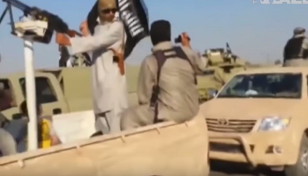 SAD-u je sumnjivo odakle ISIS-u toliko Toyotinih kamiona: Žele saznati kako ih teroristi nabavljaju