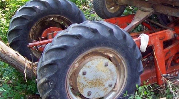 Tragedija u Žeževici: Traktor bez kontrole usmrtio ženu pred suprugom