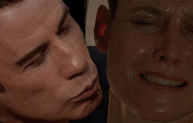 "Jezivi" John Travolta nikako na zelenu granu: Internet ga opet ismijava