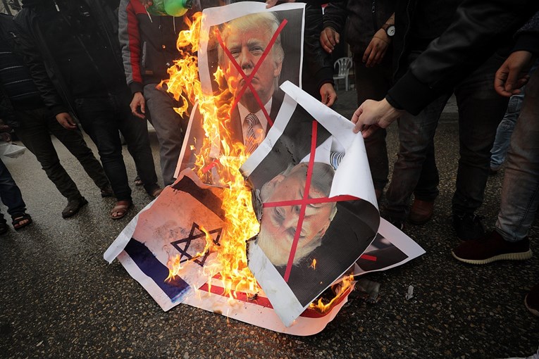 VIDEO "Smrt Americi": Trumpova odluka o Jeruzalemu zapalila Bliski istok