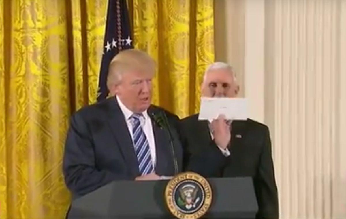 Objavljen sadržaj pisma koje je Obama ostavio Trumpu