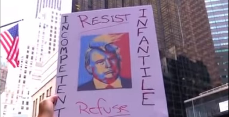 VIDEO "Ne Trumpu, KKK-u i fašističkom SAD-u": New York poručio predsjedniku da ga mrzi
