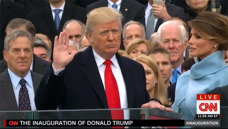 VIDEO Donald Trump prisegnuo kao američki predsjednik