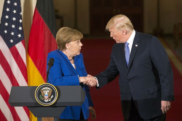 Merkel oštro napala Trumpa