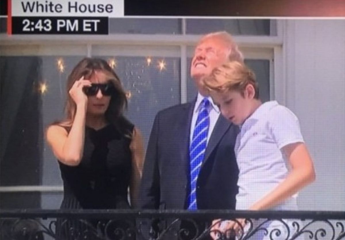 "Oči me bole": Svi se rugaju Trumpu jer je gledao pomrčinu bez naočala, ali on nije bio jedini