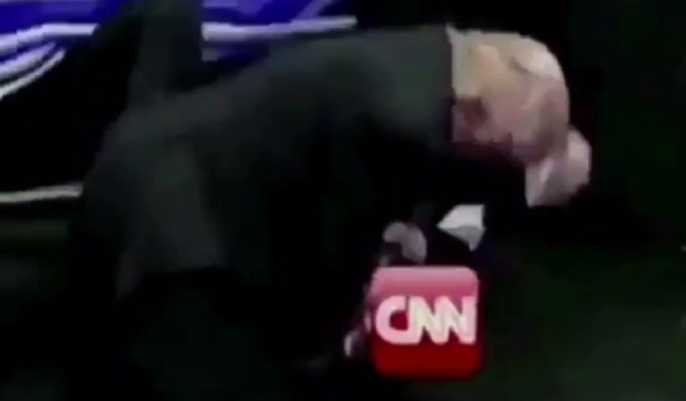 VIDEO Trump objavio snimku na kojoj "premlaćuje" CNN