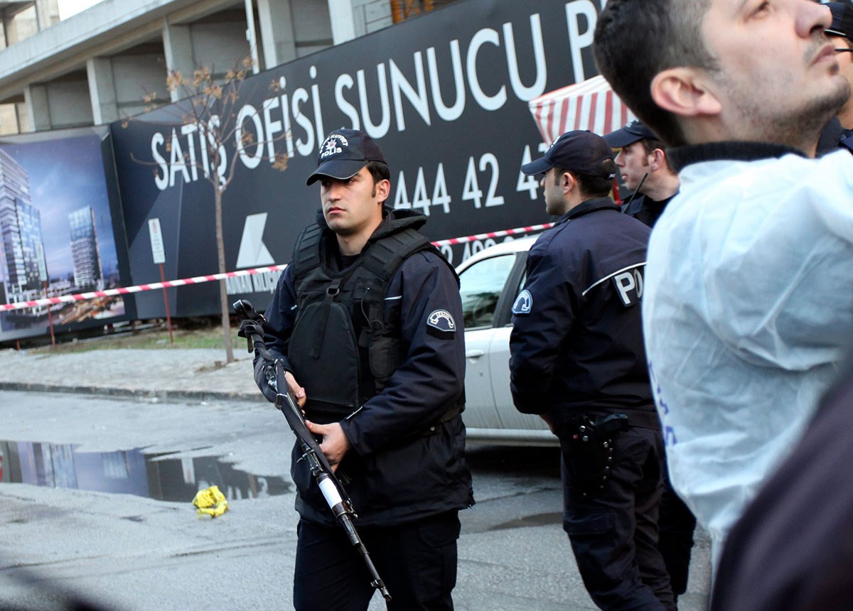 Turska zatvorila na stotine osumnjičenih za terorizam, samo će Istanbul večeras čuvati 37.000 policajaca