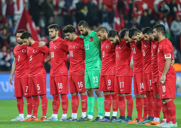 Turci o skandalu: "Zviždali smo teroristima, kod nas je to tradicija"