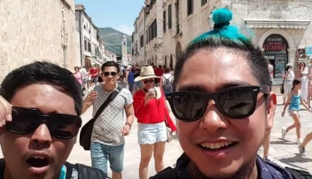 VIDEO "Hod srama": Turist prošao pola Dubrovnika snimajući selfie