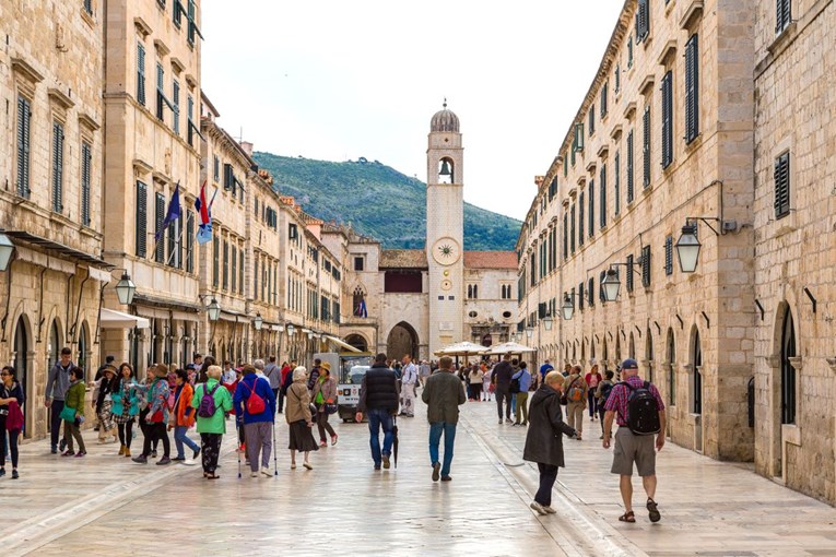U Hrvatskoj više od milijun turističkih kreveta, 56,7 posto u kućanstvima