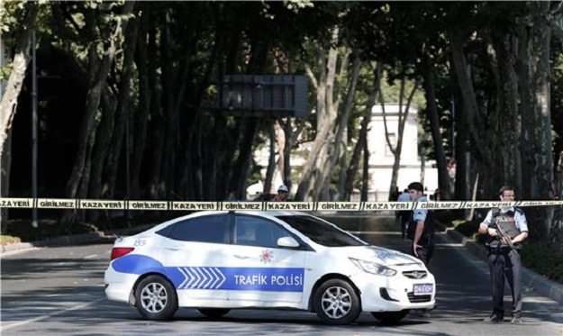 Dvije žene napale policijsku postaju u Istanbulu: Bacile nekoliko bombi, a potom otvorile vatru