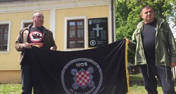 FOTO HOS-ovci stoje kraj ploče u Jasenovcu i urlaju "Za dom spremni"