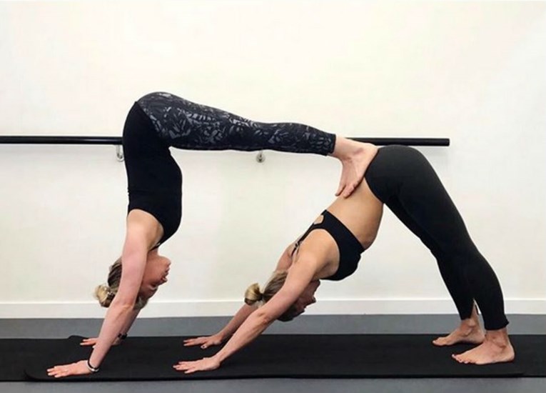 Twin joga najnoviji je trend u vježbanju