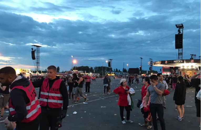 Policija prekinula rock festival u Njemačkoj zbog terorističke prijetnje