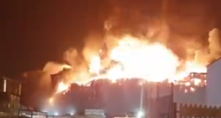 Veliki požar u Londonu, izgorjela tvornica boje, vatrene kugle letjele sto metara u zrak