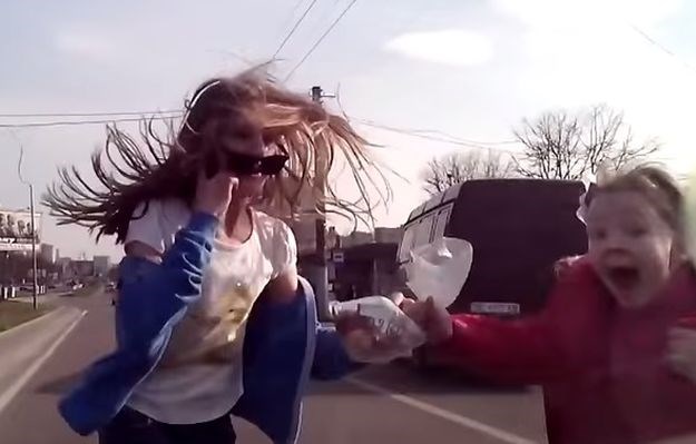 Kako je preživjela: Djevojčicu udario automobil, a onda se dogodilo nešto što je šokiralo sve