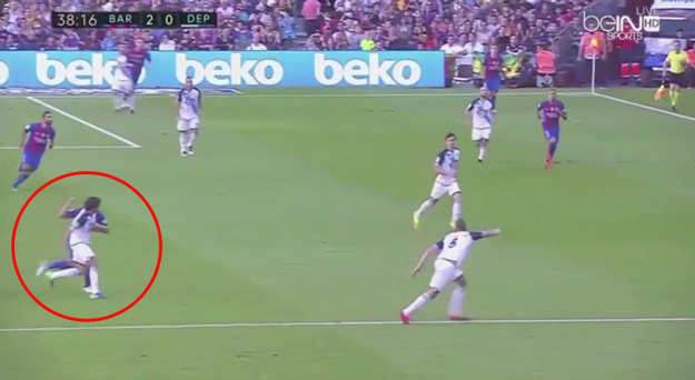 SUAREZ OPET NAPADA Protivnika udario šakom u glavu