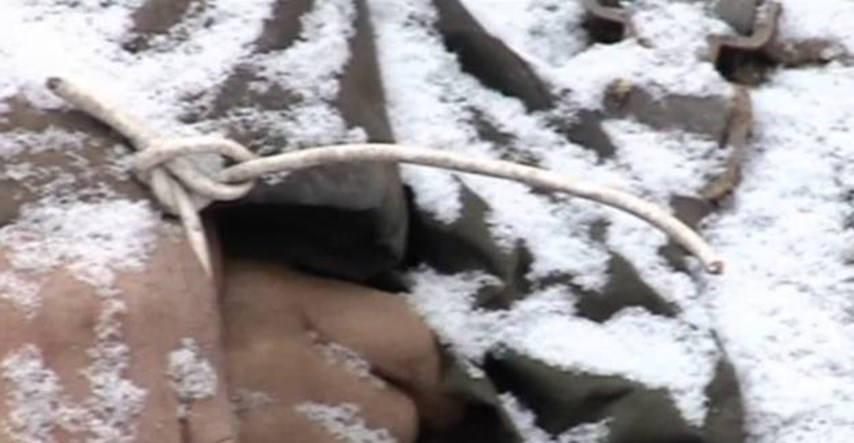 Video smrznutih leševa sa svezanim rukama u zračnoj luci Donjeck