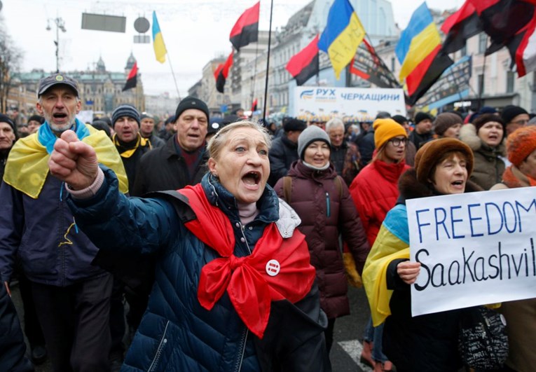Čudna situacija u Ukrajini, tisuće ljudi na ulicama traže oslobađanje bivšeg gruzijskog predsjednika
