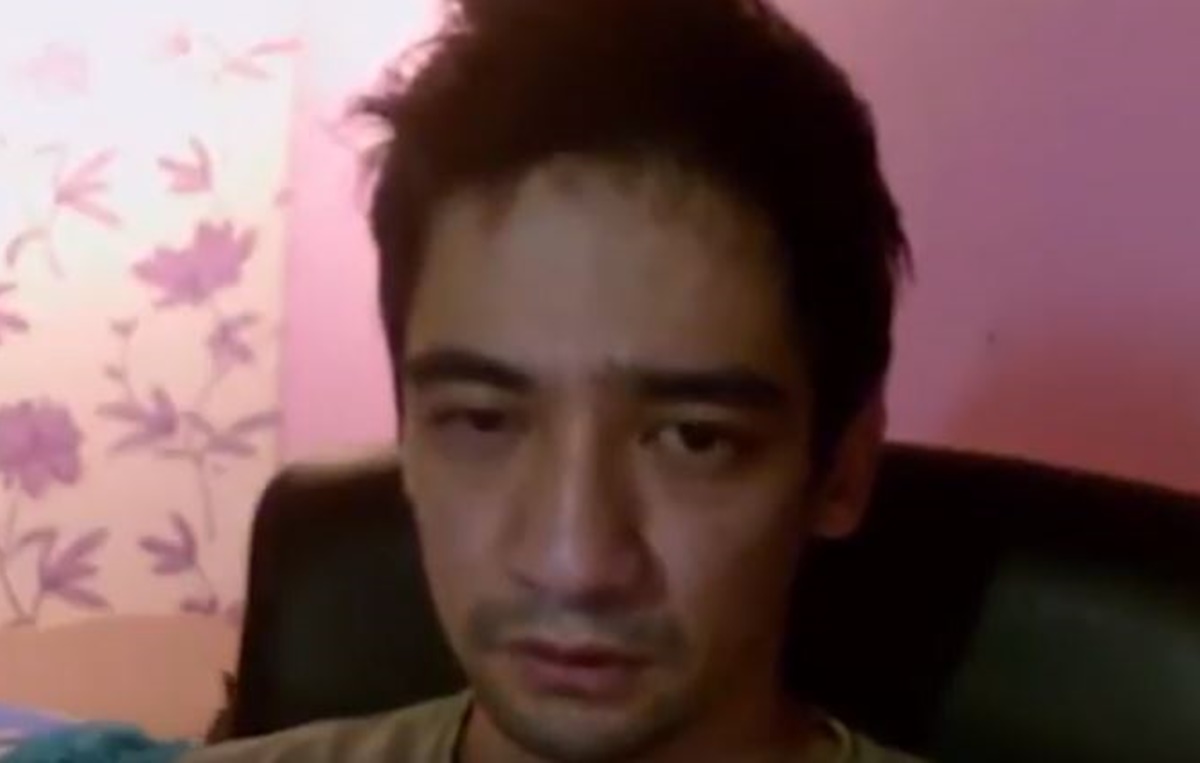 VIDEO Uživo prenosio kako umire nakon što je pustio da ga ugrize otrovna zmija