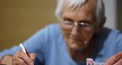 Sindikat savjetuje blokirane umirovljenike da otvore zaštićene račune za isplatu božićnica