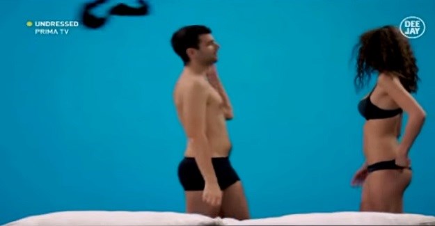 VIDEO U novom reality showu skidaju se goli i "skaču" u krevet