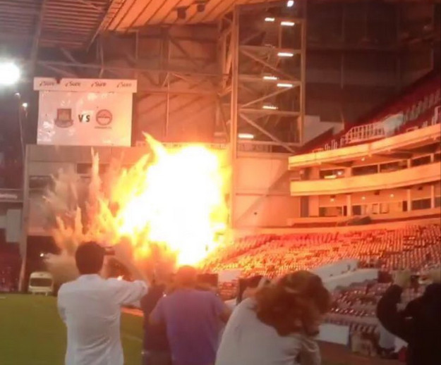 West Hamove navijače ovo će dotući: Voljeni stadion nestaje u eksplozijama