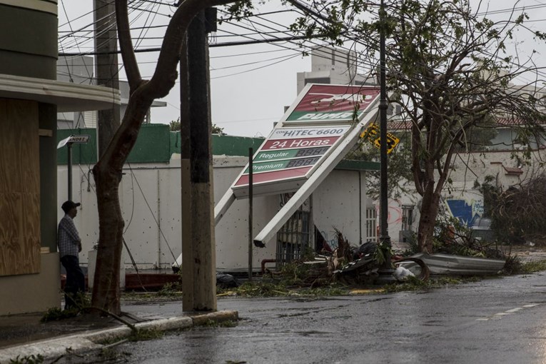 Uragan Maria opustošio Portoriko pa oslabio do 2. kategorije