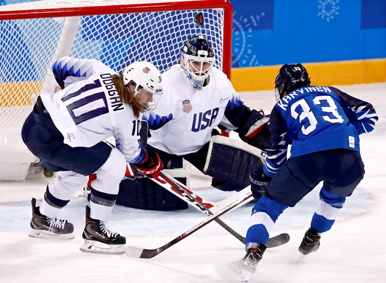Američke hokejašice pobjedom krenule u obranu olimpijske titule