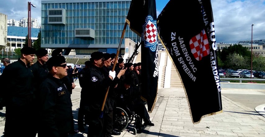 VIDEO Ustaše se postrojile u Splitu: Urlali "Za dom spremni" i pričali o Istanbulskoj