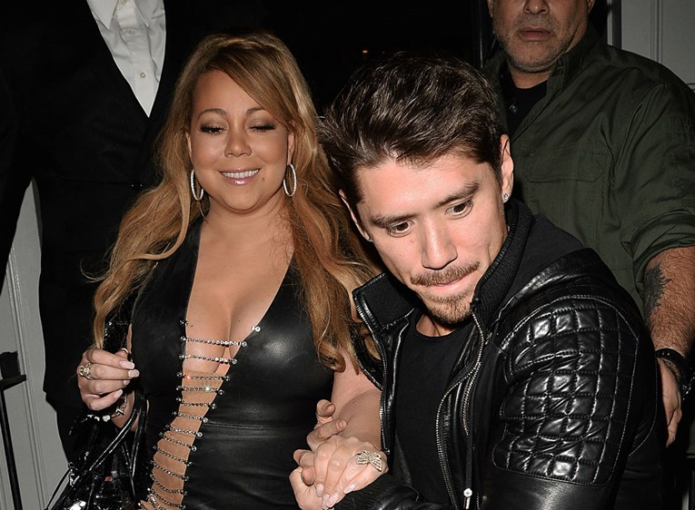 Morate vidjeti užas koji je sinoć Mariah Carey jedva navukla na sebe