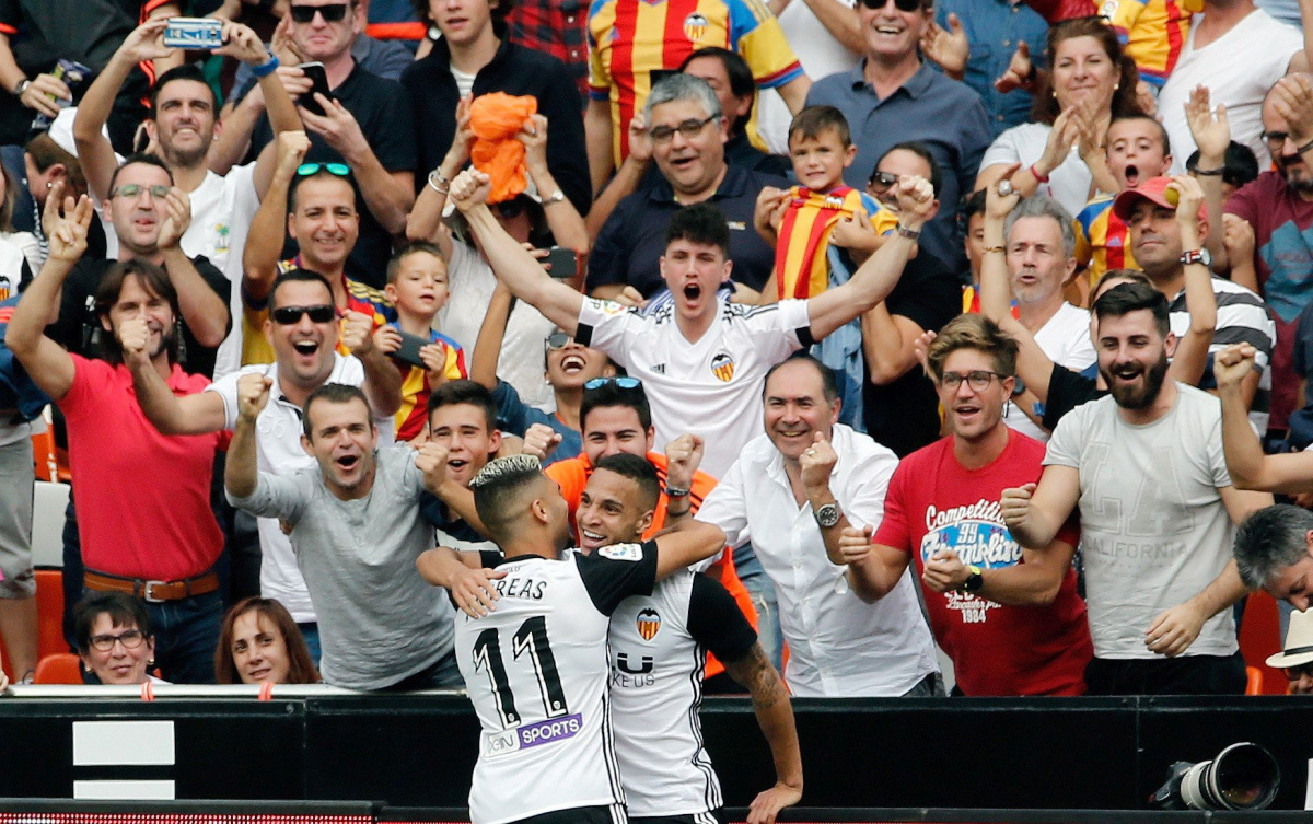 Valencia na bod do vrha La Lige