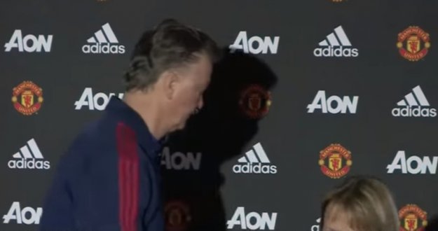 Bijesni Van Gaal napao novinare i odjurio s presice: "Već sam dobio otkaz, pročitao sam to"