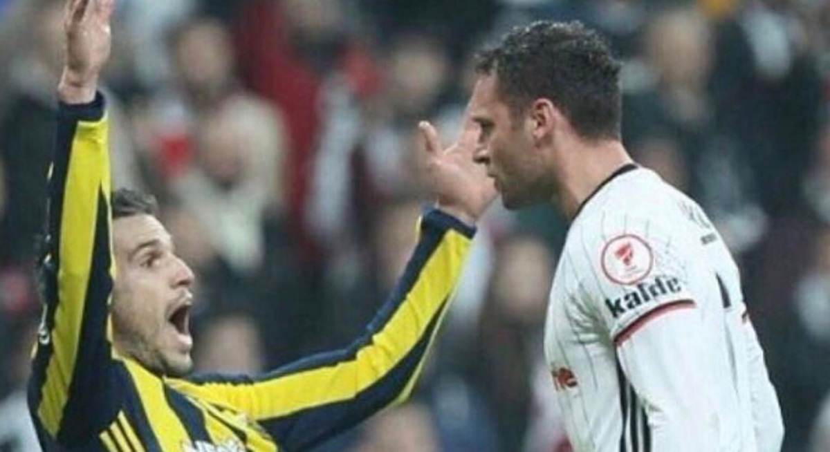 Van Persie je ispao šupak, a zbog toga je Engleska saznala tko je Jelena Karleuša