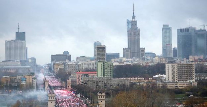 Na velikom prosvjedu desnice u Varšavi spaljena zastava EU